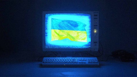 a-monitor-with-a-virus
