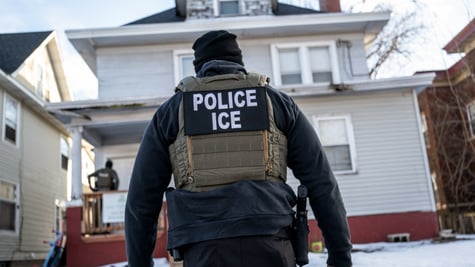 US immigration officer