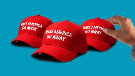 The MAGA hat in a new version supporting Greenland.
