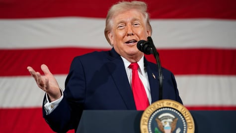 donald_trump_american_flag_happy