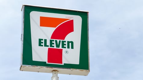 7-Eleven sign