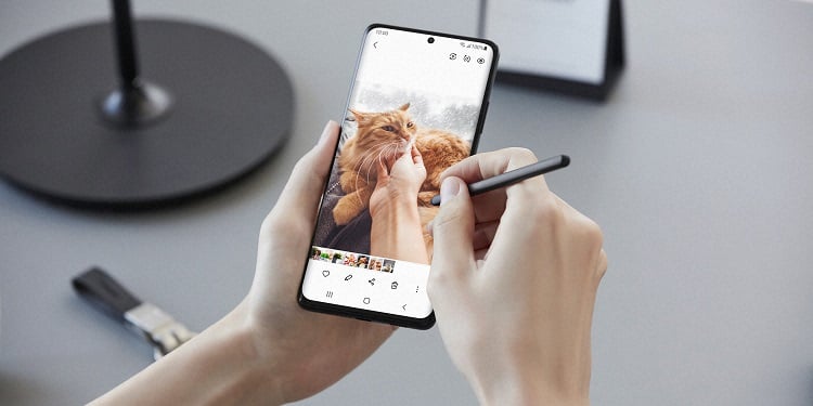 2021 01 15T025545Z 1 LYNXMPEH0E04K RTROPTP 4 US SAMSUNG ELEC SMARTPHONE