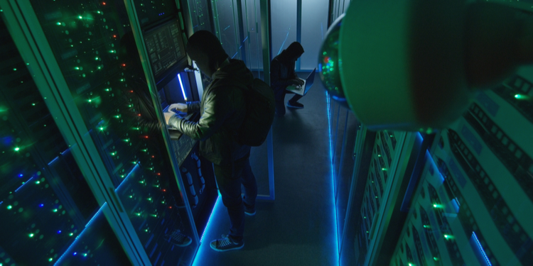 Server-Hacker-Cloud
