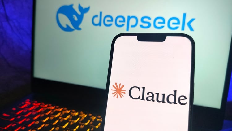 Claude/Deepseek
