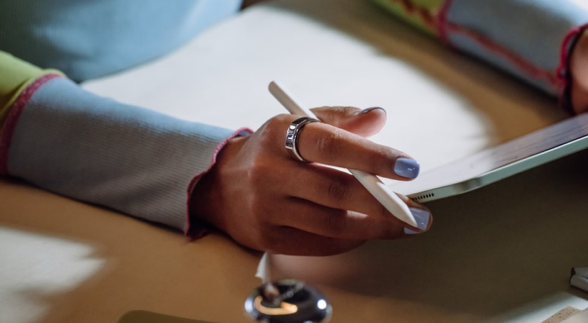 Oura smart ring