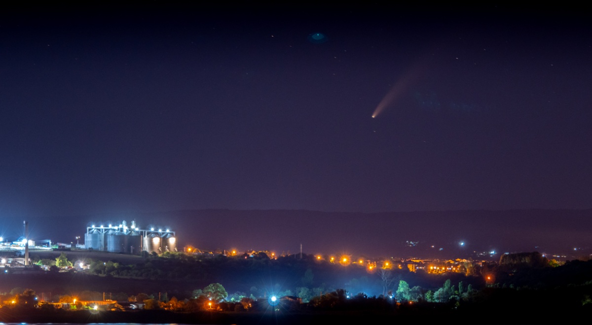 A beautiful purple sky complete with comet.