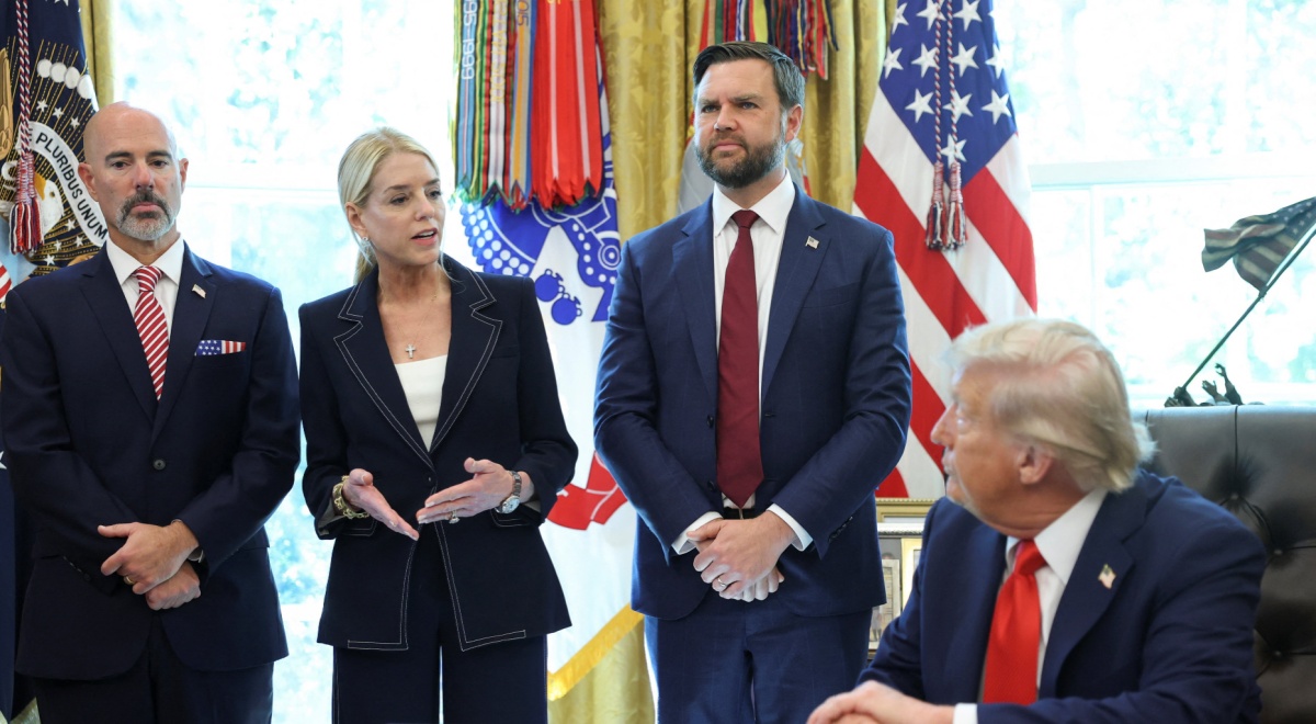 oval office, trump, jd vance, usa flag, red and bordo ties
