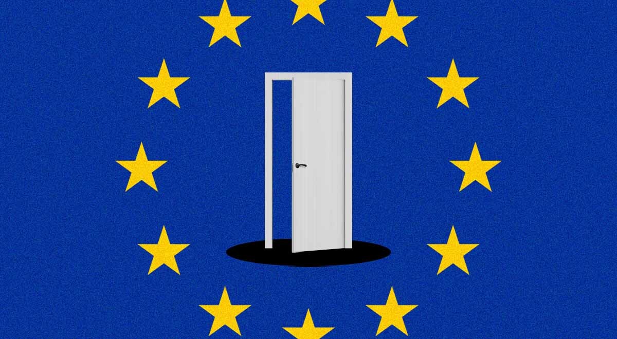 eu flag open door