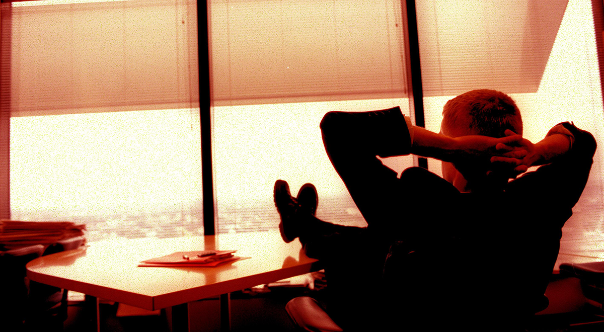 boss feet up