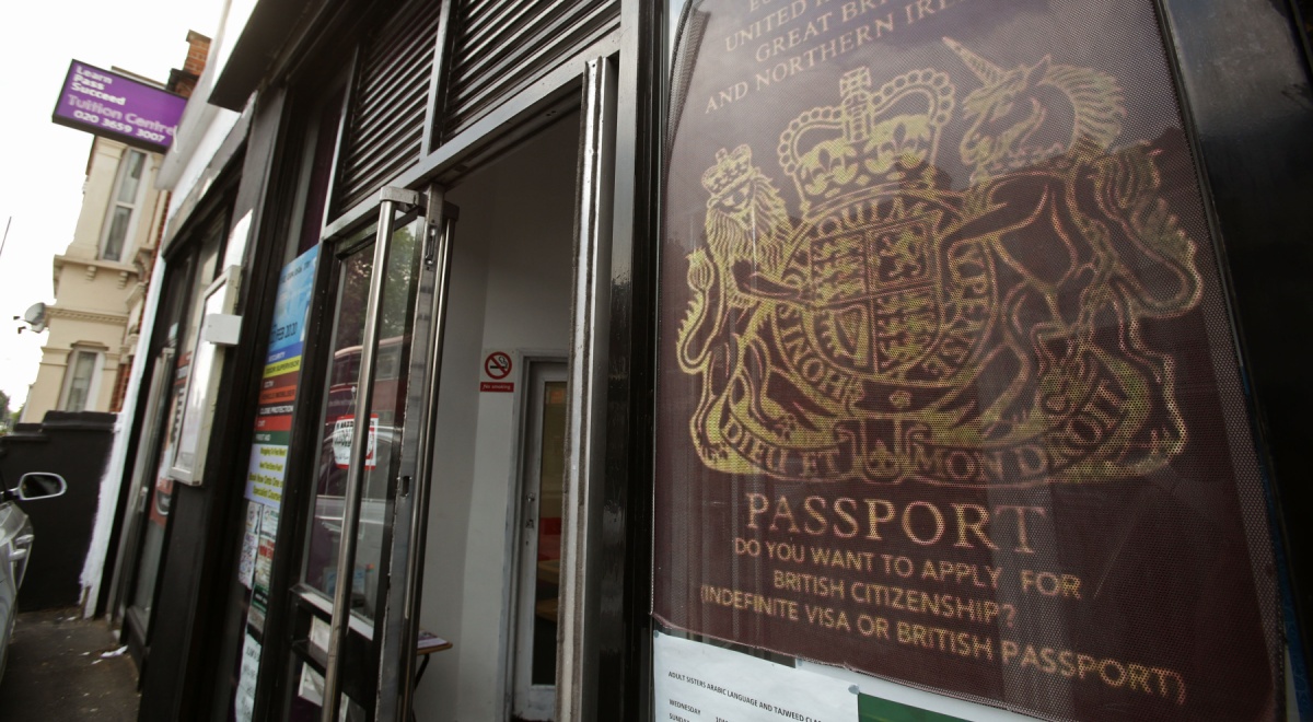 Fake UK Visa Portal leaks 100,000 passports