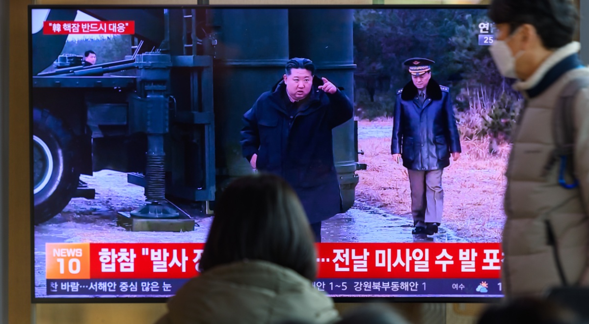kim_missiles_north_korea_tv
