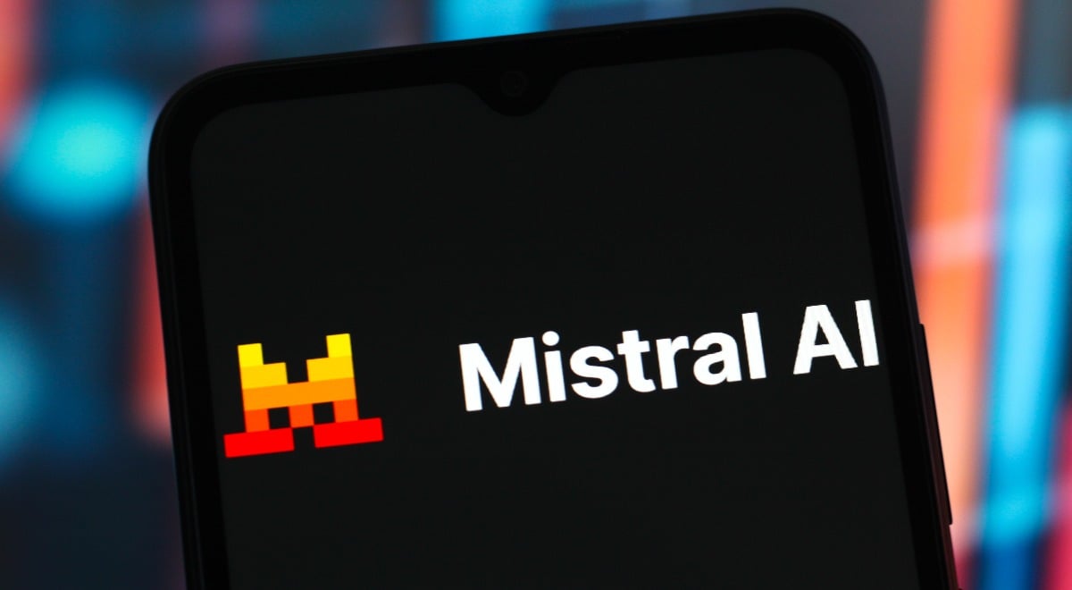 Mistral’s chatbot Le Chat rebrands to Vibe | Cybernews