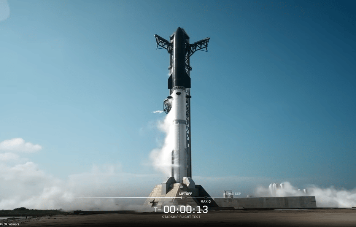 Starship launch via SpaceX