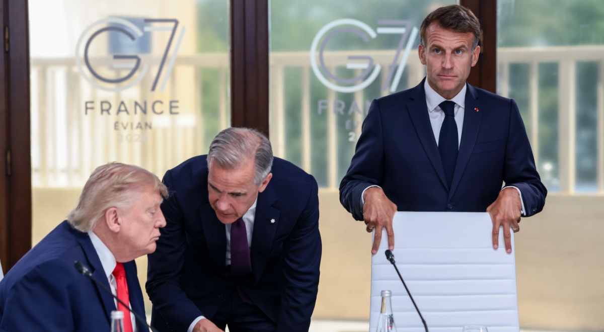 Donald Trump, Canadian PM Mark Carney, French President Macron, men in dark suits, ties, shirts