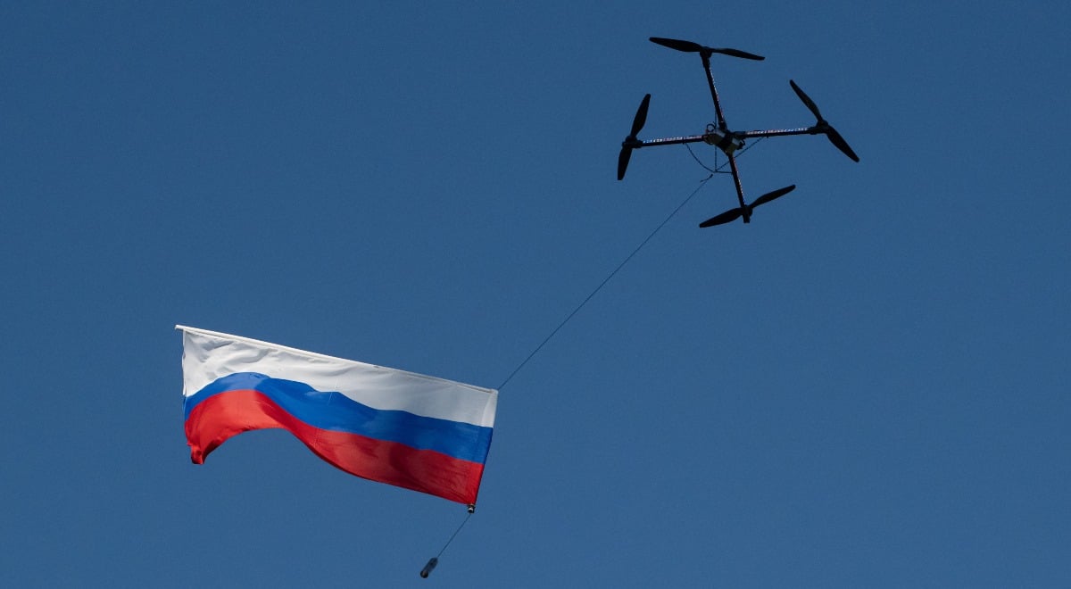 A drone carrying the Russian flag