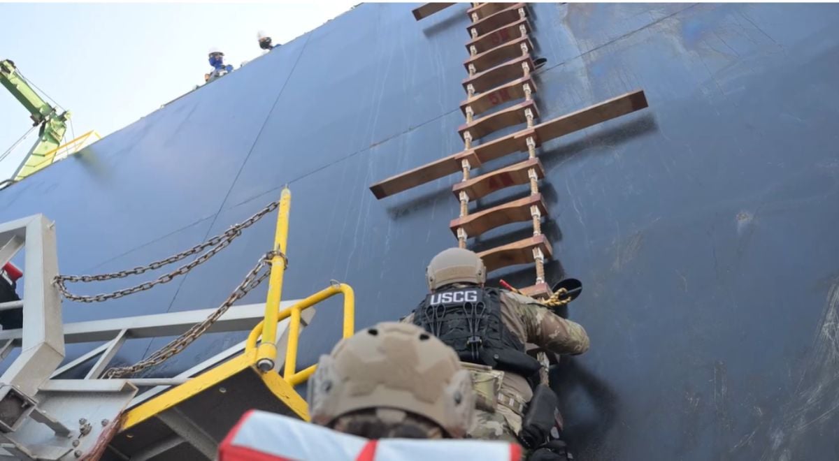 US Coast Guard boards VL Proseperity oil tanker