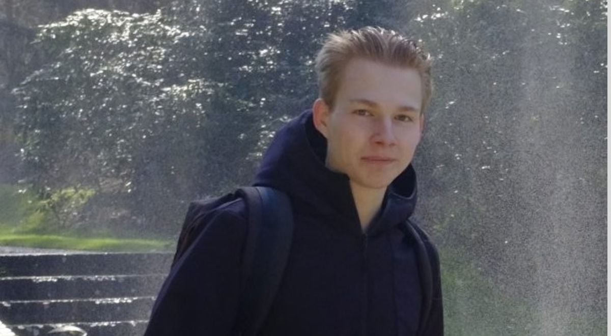 close-up image of dutch hacker