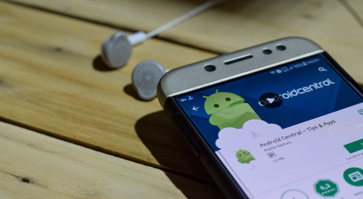 Android Central news website app on a phone