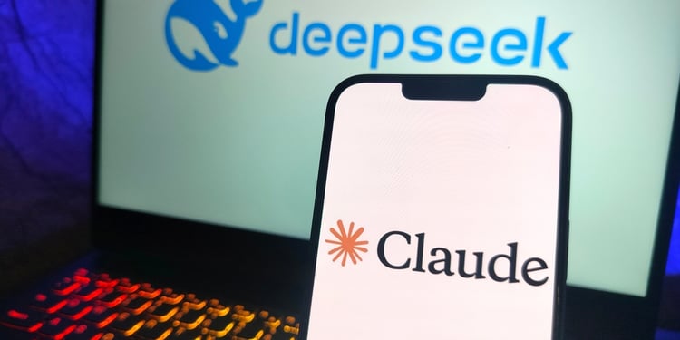 Claude/Deepseek