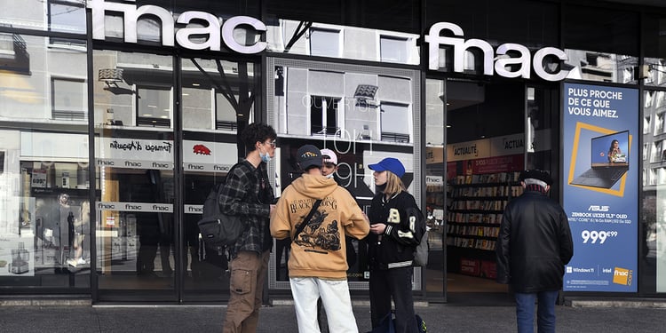 French electronics store fnac