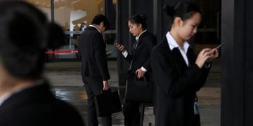 2021 02 08T022405Z 3 LYNXMPEH160AA RTROPTP 3 CHINA INTERNET