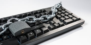 Keyboard wrapped in chain with locker