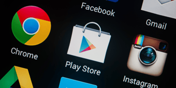 Android screen with Google Play icon among others