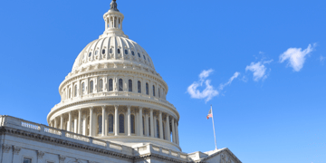US Capitol building on a nice sunny day