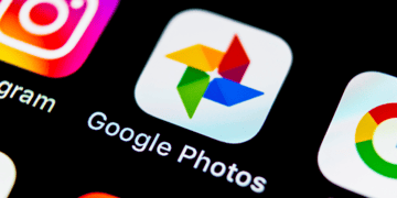 Google-Photo-Shutterstock