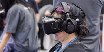 metaverse_vr_1212