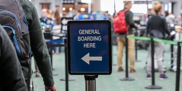 US airport general boarding