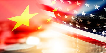 China and US flags