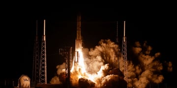 lunar landing, space burial, Astrobotic Peregrine