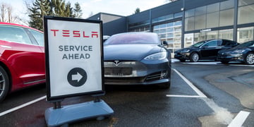 Tesla dealer repair