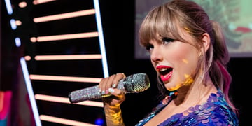 taylor-swift-mic