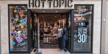 Hot Topic shop
