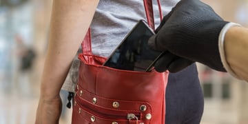 stolen smartphone, mobile phone robbery