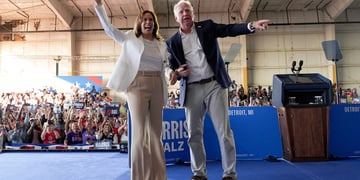 kamala-tim-main
