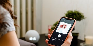 woman-ai-music