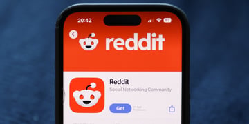 reddit-app-phone