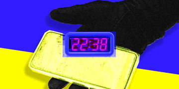 smartphone-clock-time