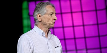 hinton-ai-god