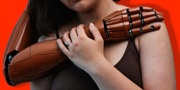 Woman-and-robot