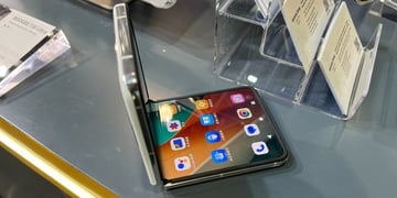 doggee-smartphone-flip