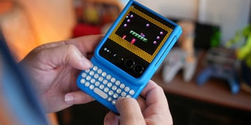 Clicks keyboard for smartphone