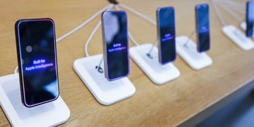 iPhone models in Apple Store