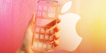 Apple Liquid Glass redesign