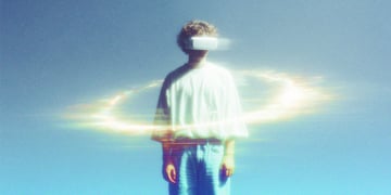 Multisensory VR headset