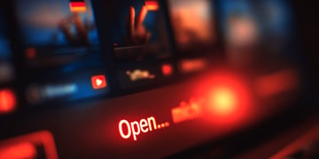 email tab, red light, german flags, black background