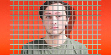 Ariana Grande hacker jailed for a decade